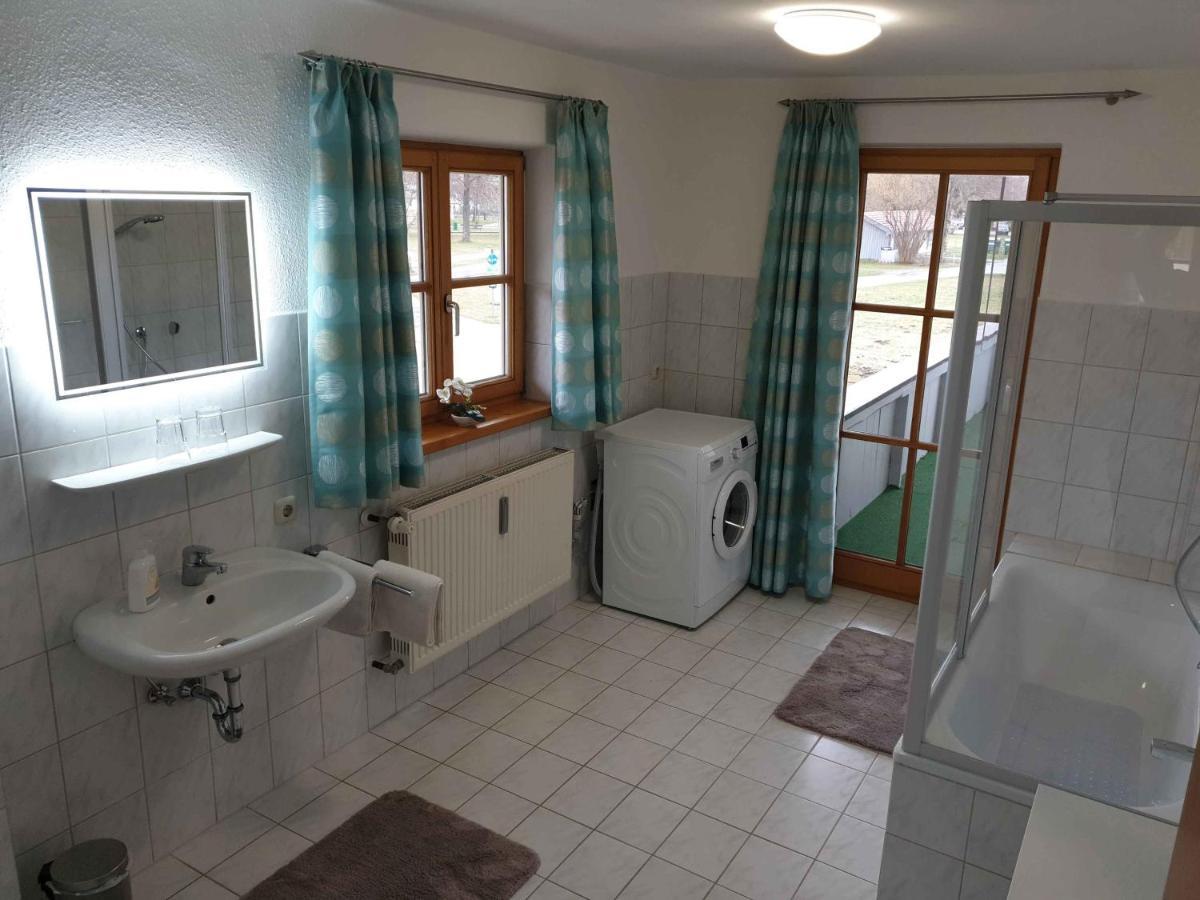 ברנאו אם כימסי Ferienwohnungen Haus Am See מראה חיצוני תמונה